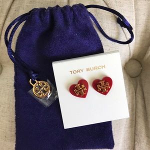 100% Authentic, TORY BURCH TILSIM LOGO HEART STUD